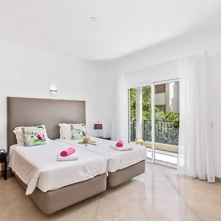 Helene Norvilla Gale (Albufeira)