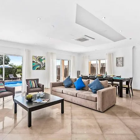 Villa Helene Norvilla *