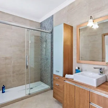 Helene Norvilla Villa Gale (Albufeira)